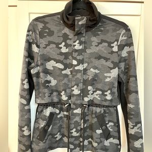 Cabi Camo Jacket ~ small